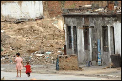 20080307-Muslim slum in Urumqi.jpg